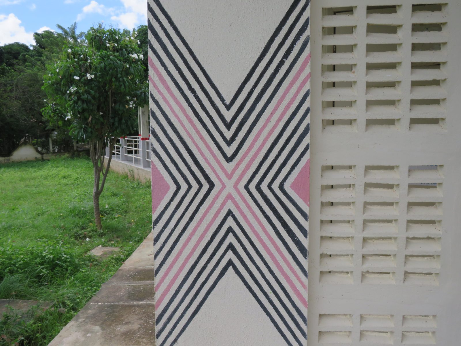 Mural de Grafismos na Escola Indígena
